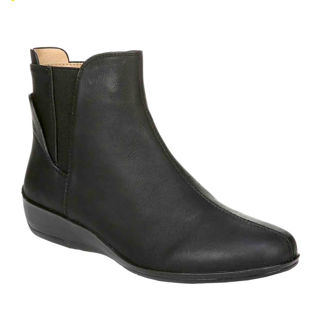 NWOT Life Stride Velocity 2.0 Ankle Boots Black Womens Size 9M